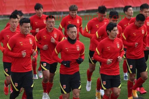 国足卡塔尔直播