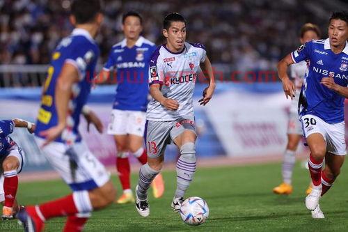 广岛三箭vs横滨fc
